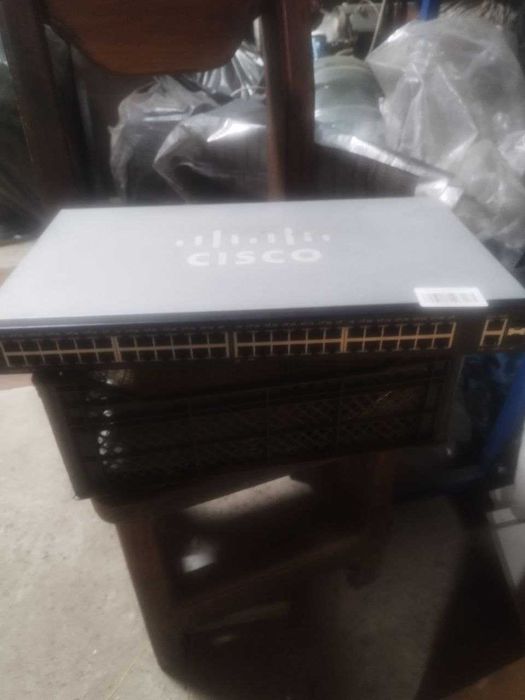 Некерований світч Cisco SF 200-48
