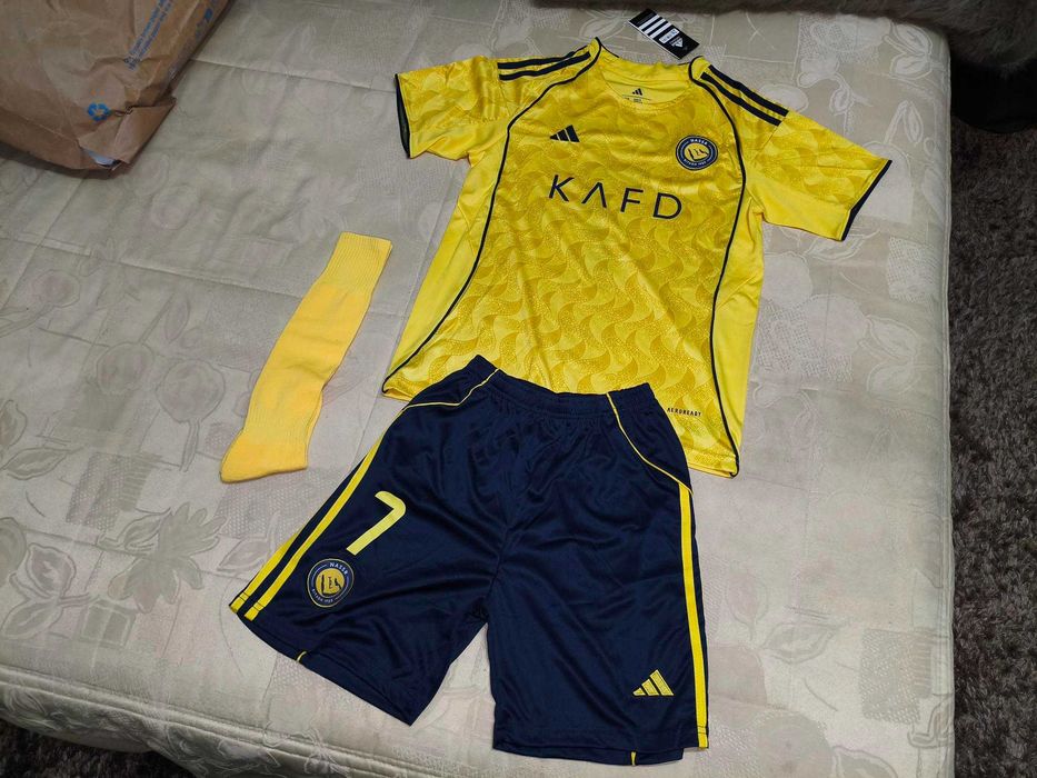 Camisola Criança RONALDO Equipamento Al Nassr | NOVO
