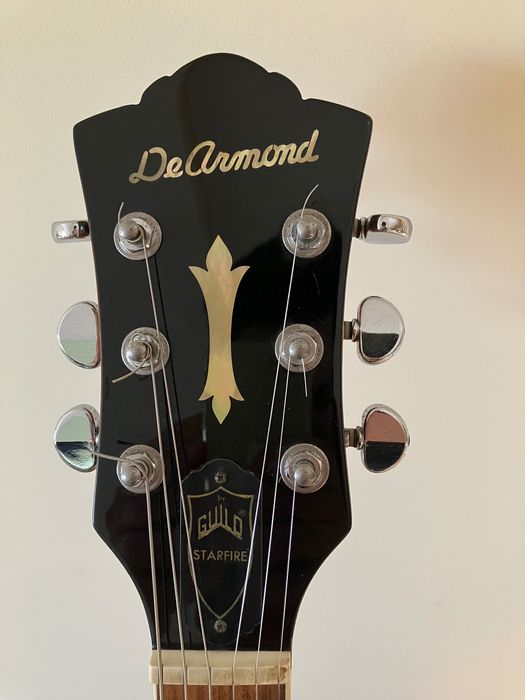 DeArmond Starfire by Guild – Semi-Hollow (Korea, anos 90)