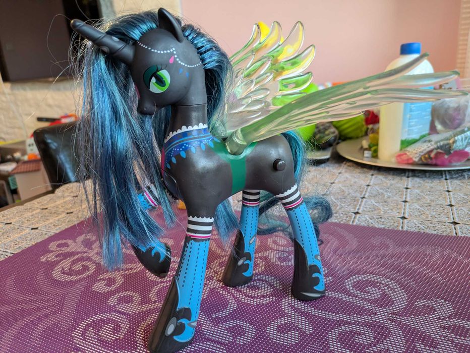 Interaktywne: Unikat My Little Pony Queen Chrysalis (Królowa Podmieńców) (Hasbro B00M3 - 2013r.) + Księżniczka Celestia (Hasbro A0633 2011r.)