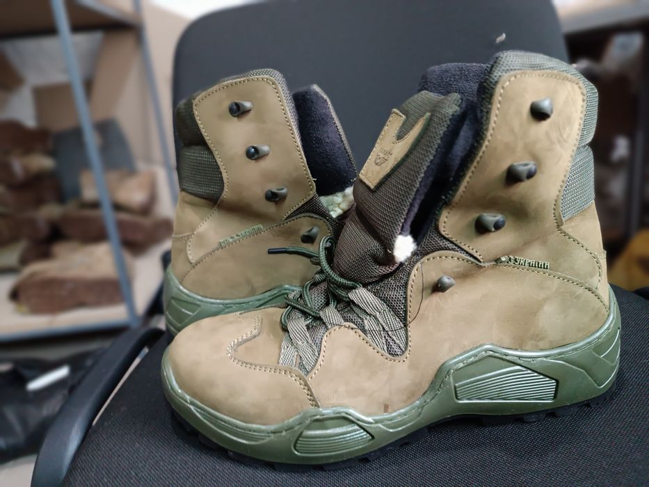 Берцы армос ботинки кросовки ,хамерсы