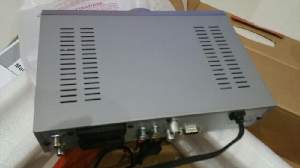 TEKA TK1000M Satellite Receiver64585124898433124