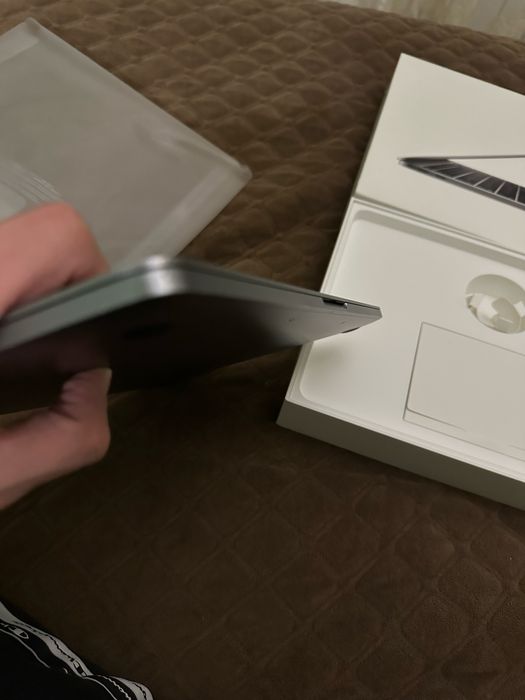 MacBook Pro 13 2017 256 gb