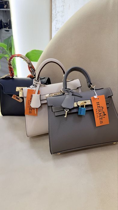 Сумка шкіряна жіноча  Balenciaga шанель