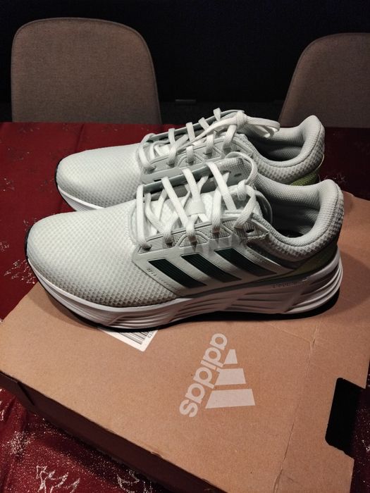 Sapatilhas adidas de homem