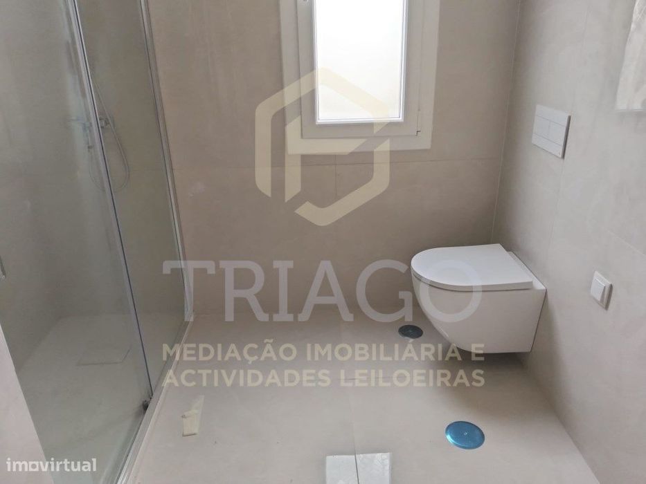Fantástico Apartamento T2 com Varanda
