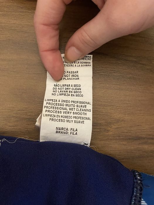 Top de ginástica FILA