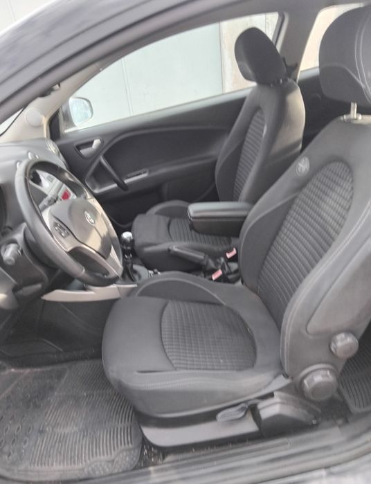 vendo alfa Romeu Mito 1.3 multiget 90 cv a precisar de pintura , salvado