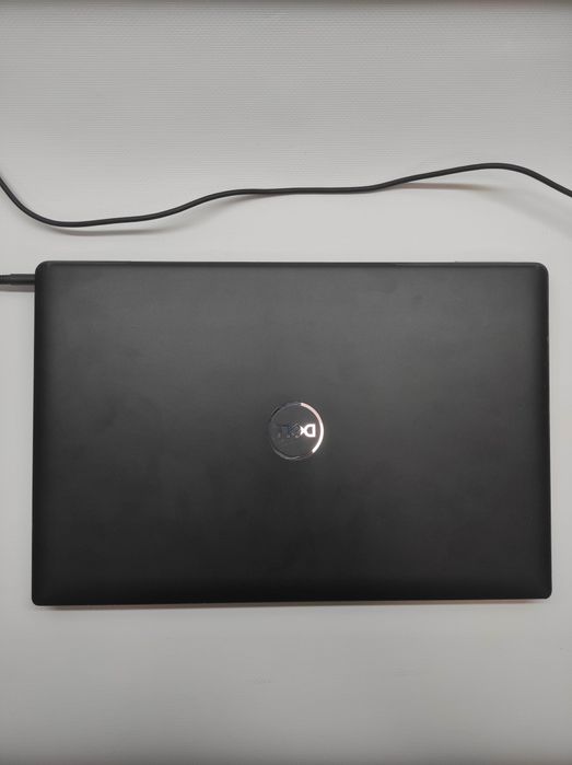 Офісний ноутбук Dell latitude 3520/SSD 256Gb/RAM 8 Gb