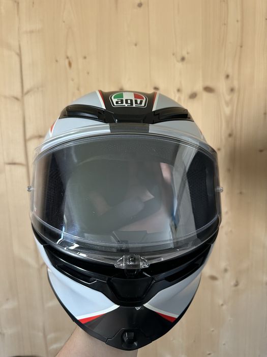 M-ка AGV k6 шолом шлем