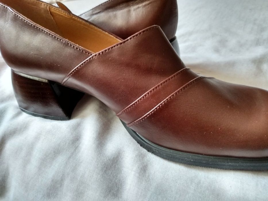 Skórzane eleganckie buty damskie w super cenie!