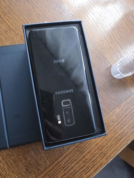 Telefon Galaxy s9+ stan bardzo dobry