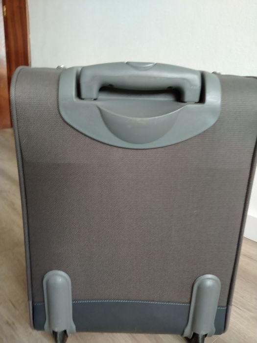Mala de viagem da Benetton