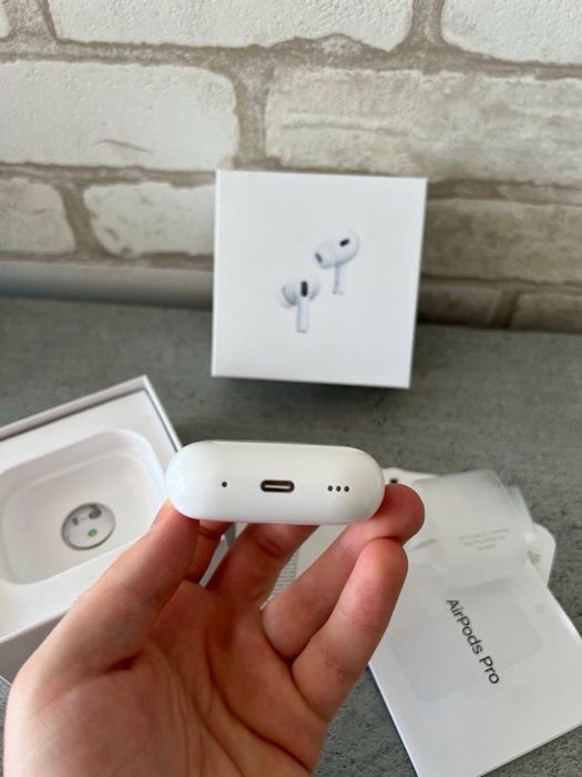 Навушники Apple АирПодс Pro 2 with Wireless Charging Case Bleutooth+чехол