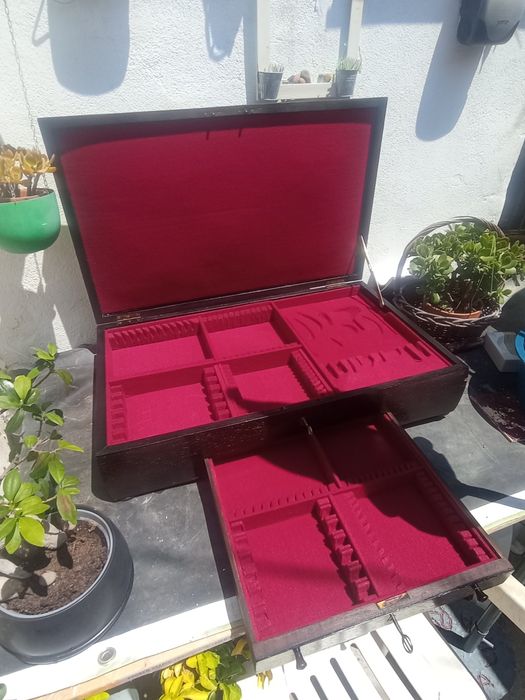 Faqueiro Madeira e Veludo