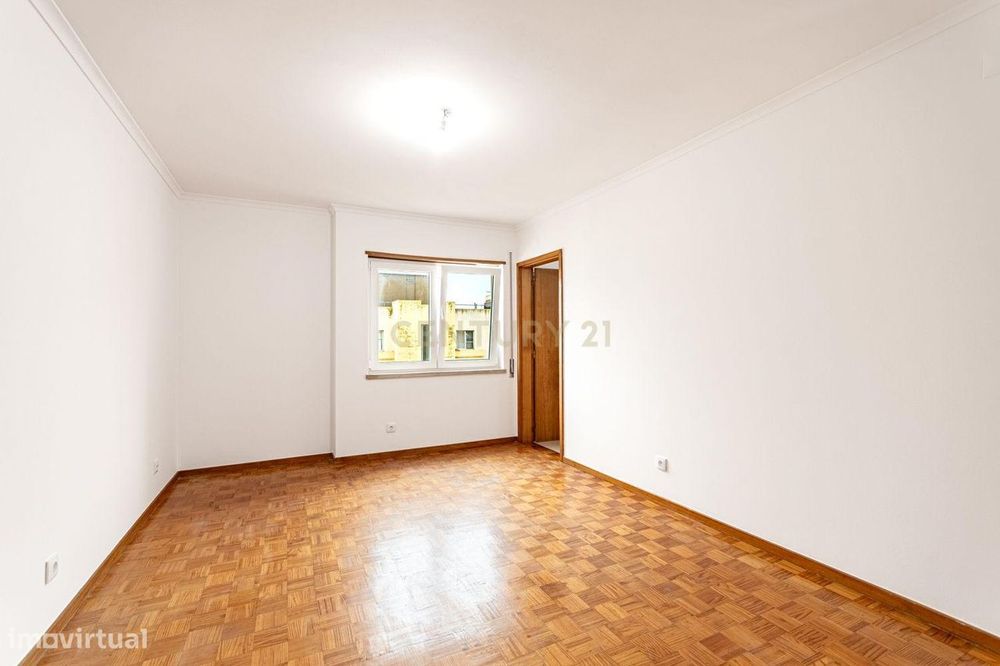 Apartamento T0 no Monte da Caparica - Oportunidade Única