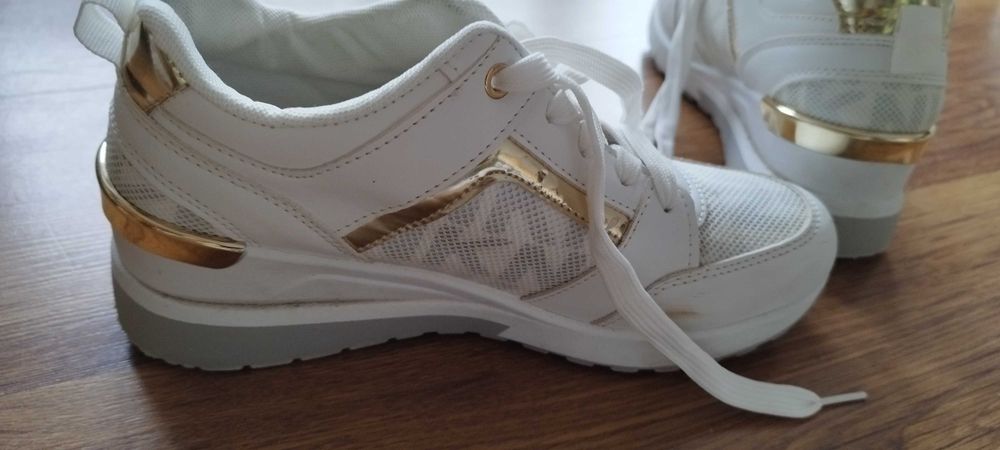 Buty białe rozmiar 38