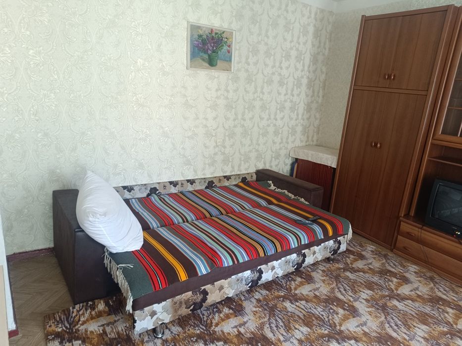 Здам частину будинку.