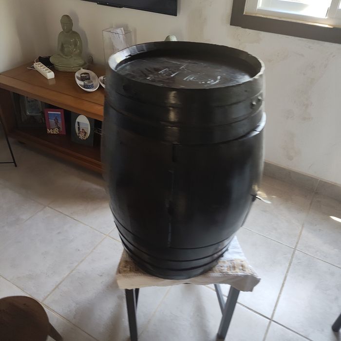 Mini barril antigo mas em excelente estado muito raro original porto Barros com mais de 100 anos ...