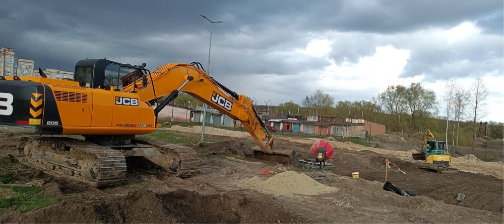 Оренда мінінавантажувача BOBCAT T770 з грейдером