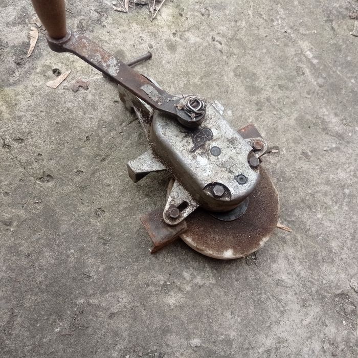 Точилка  ручная.