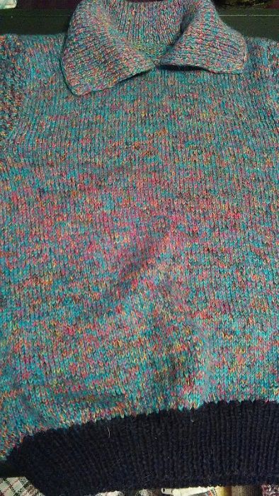 Свитер женский. Чистая шерсть. Новый. Ручная работа.