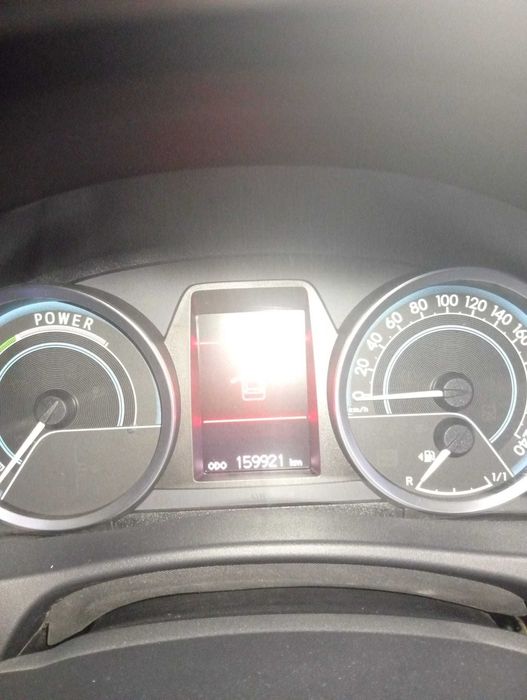 toyota auris 1.8 hybrid