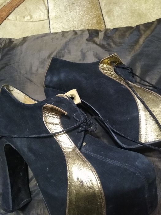 buty koturny rozmiar 39 czarno zlote