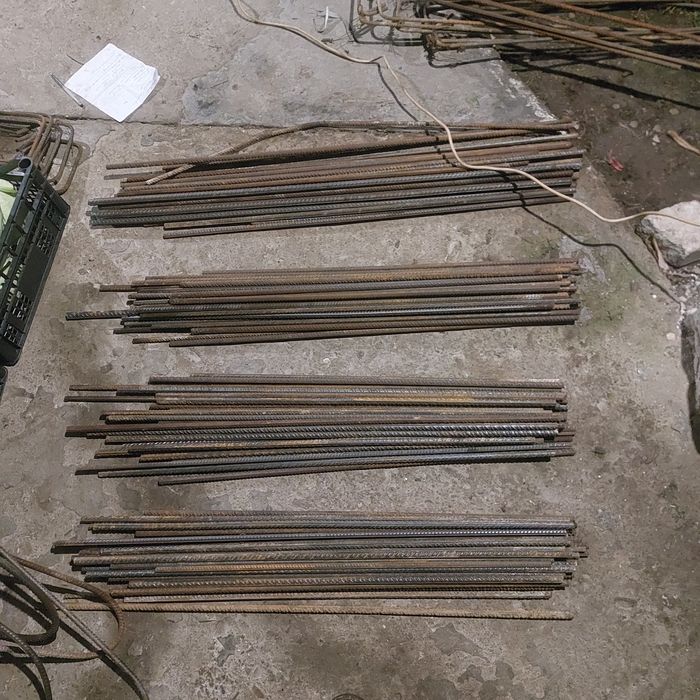 Продам куски арматури для будівництва