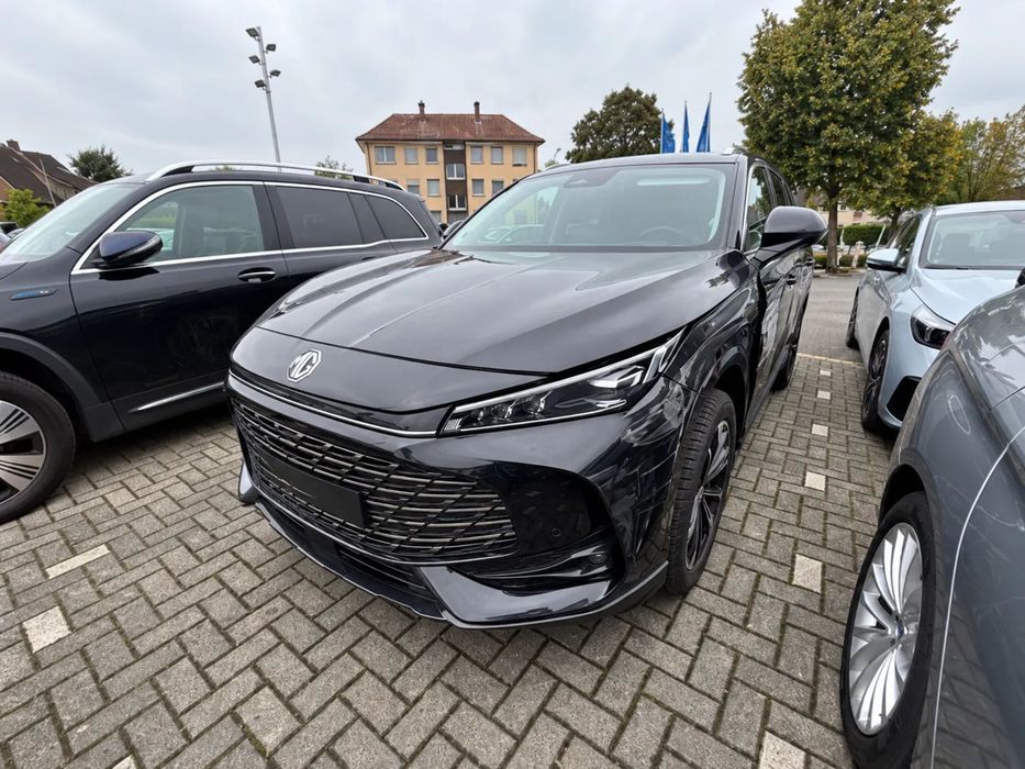MG HS Auto z Niemiec, Bogata wersja LUXURY, 170KM 12000KM, Okazja!