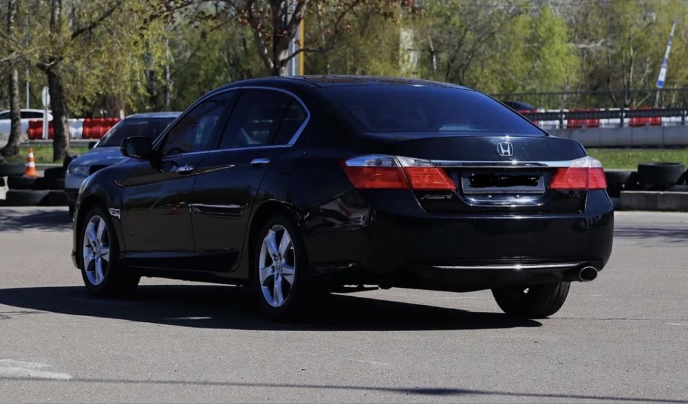 Honda Accord 9 2015