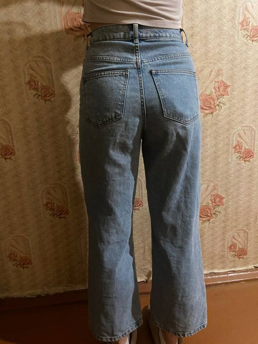 Жіночі джинси клеш