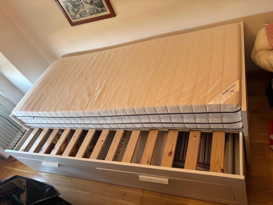 Cama dupla IKEA, como nova, colchões incluidos