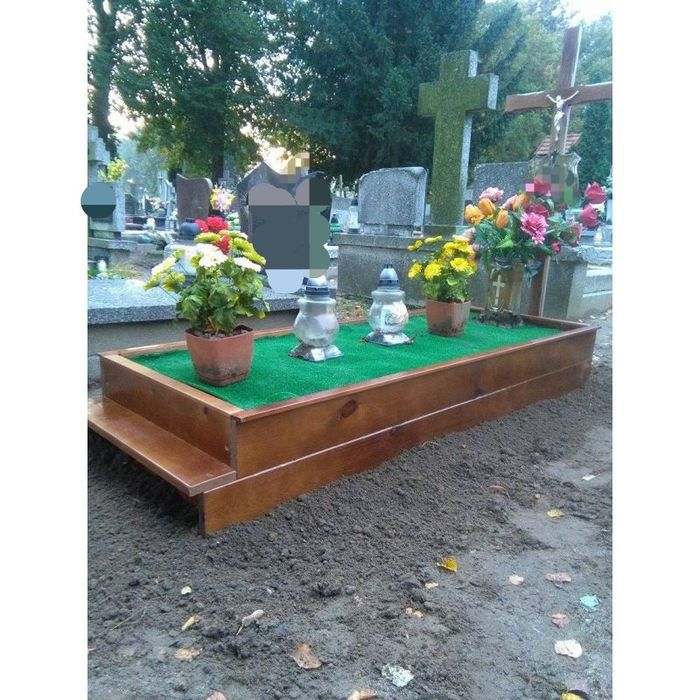 Надгробок деревяний,надгробки,оградки,обрамівки 2000