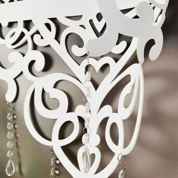 Długi panel firanowy bogaty z kryształkami