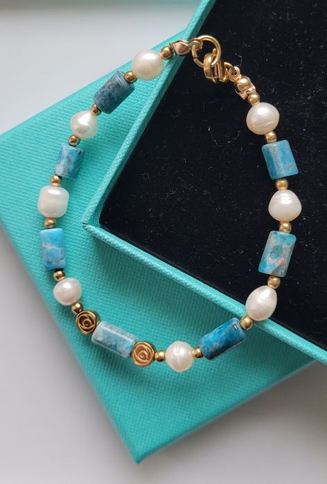 Bransoletka z kamieni naturalnych apatyt, perly hodowlane i hematyt