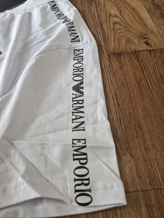 Nowa biała koszulka t-shirt męski EA7 bawełna logo metki prezent