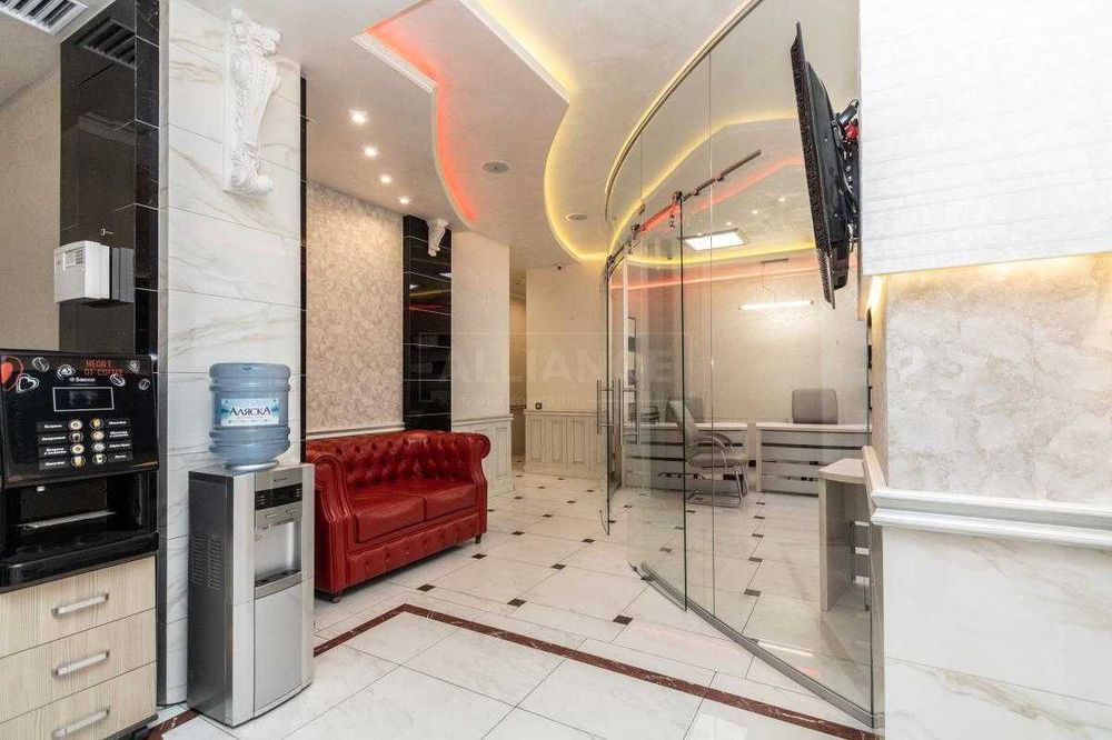 Продаж комерційного приміщення з ремонтом під офіс, клініку, послуги.