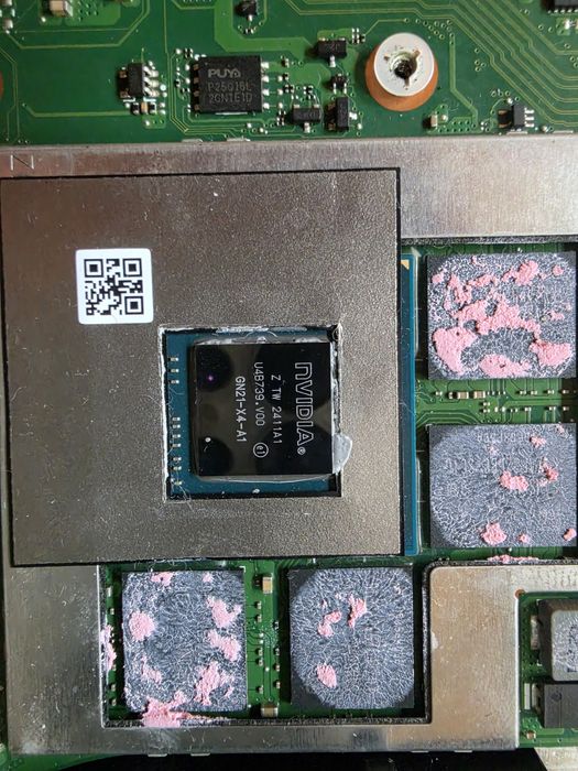 Acer nitro an16-42-r287  Ryzen7 8845HS  rtx4060