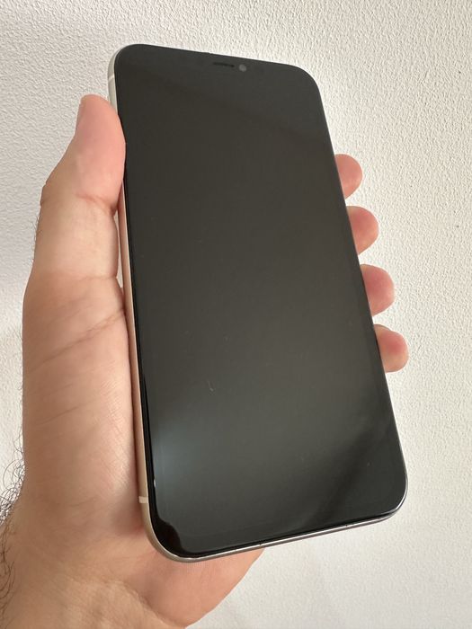 iPhone 11 64GB - impecável
