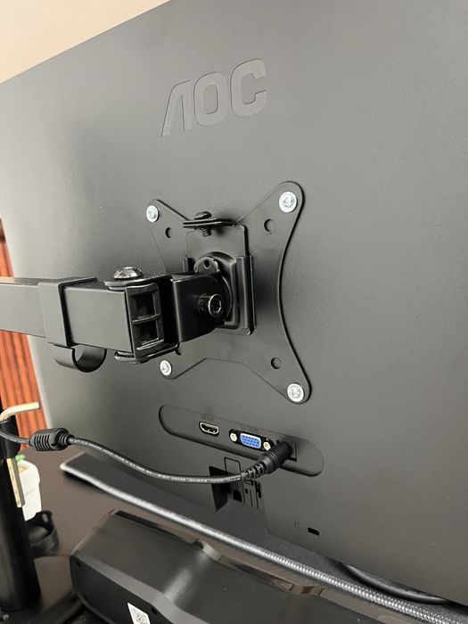 Monitor AOC novo 24”