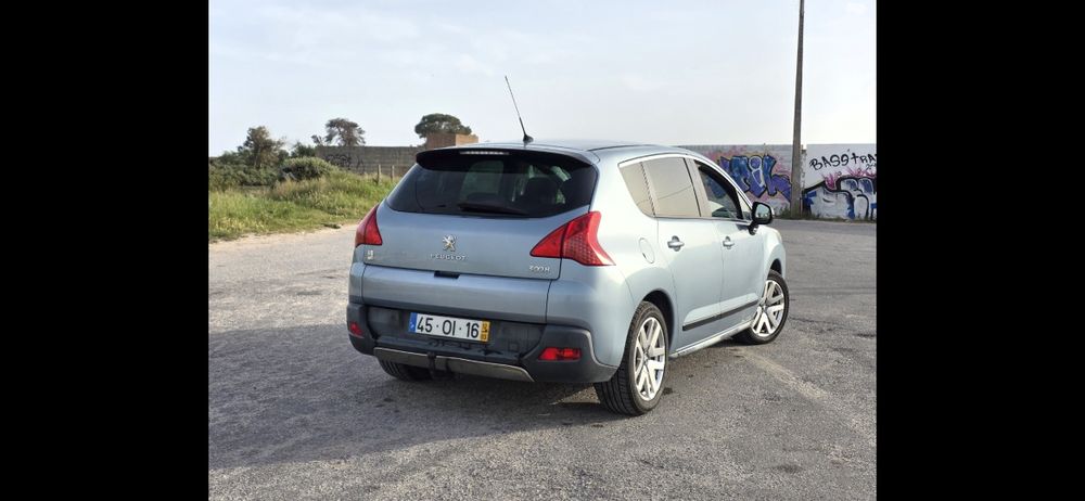 Peugeot 3008 2012 4Hybrid