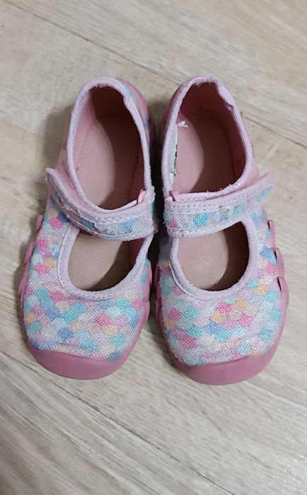 Kapcie dla dziewczynki