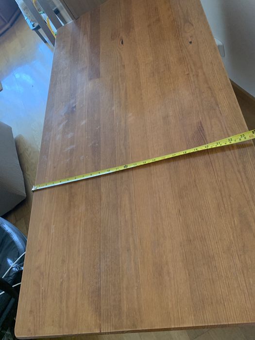 Secretária em madeira maciça