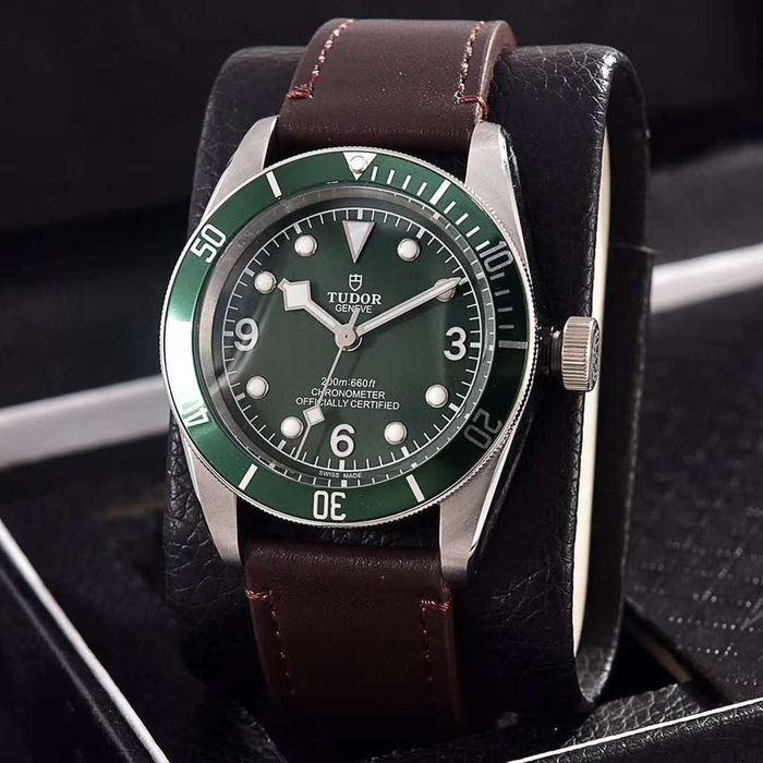 Годинник автоматичний Tudor Black Bay 68 (референс M7943A1A0NU-0002)