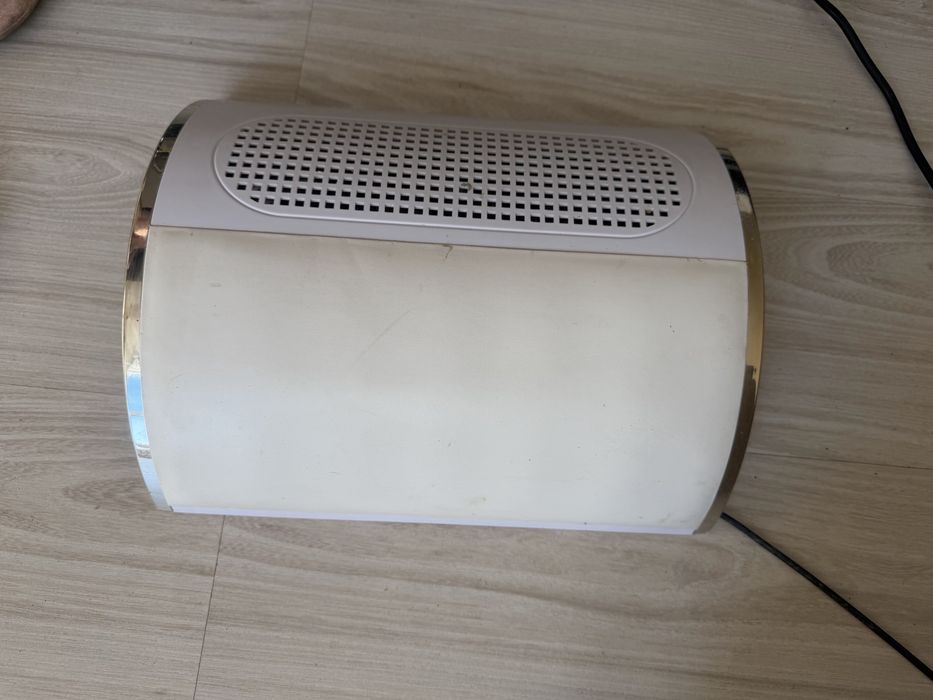 Pochłaniacz pyłu do manicure clavier