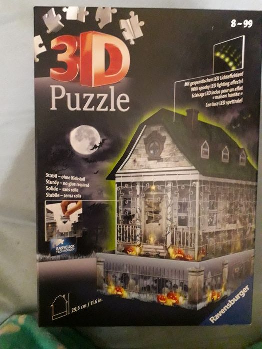Ravensburger Пряничный доми,  букінгемський палац, стадіон, домик стра