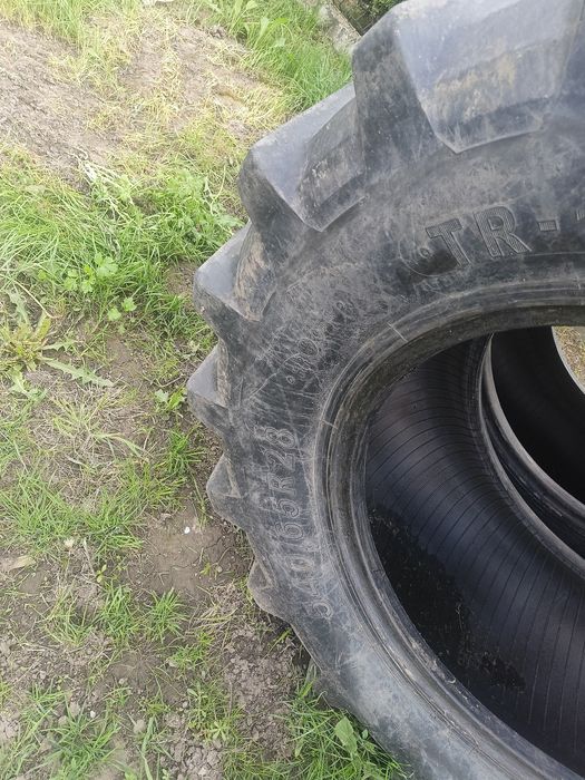 Opony 540/65 R 28