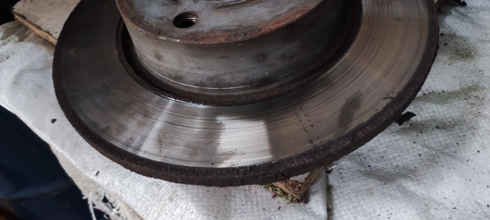 Задній гальмівний диск Vivaro Trafic Opel Renault