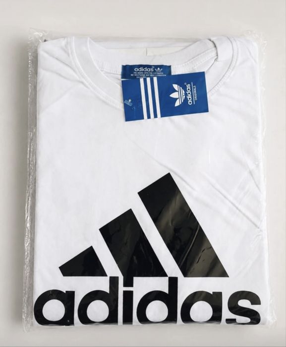 T-shirt adidas branca